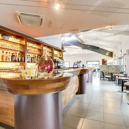 Hotel Restaurant Akena Bordeaux Sud - La Brede 호텔 La Brede