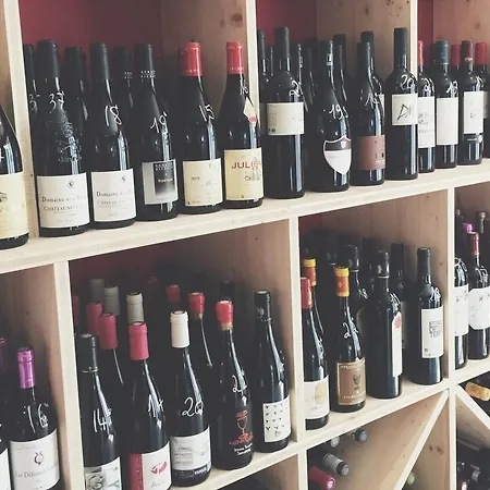 Hotel Restaurant Akena 3*