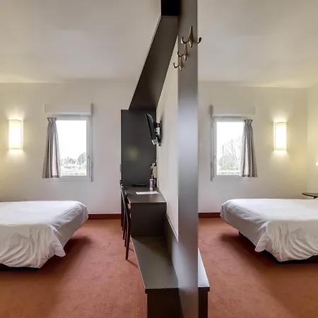Hotel Restaurant Akena Bordeaux Sud - La Brede 3*