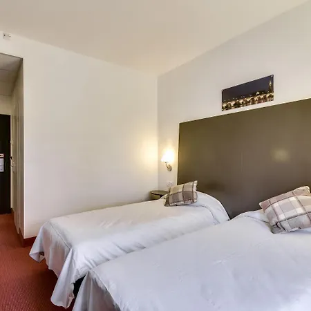 Restaurant Akena Hotel 3*