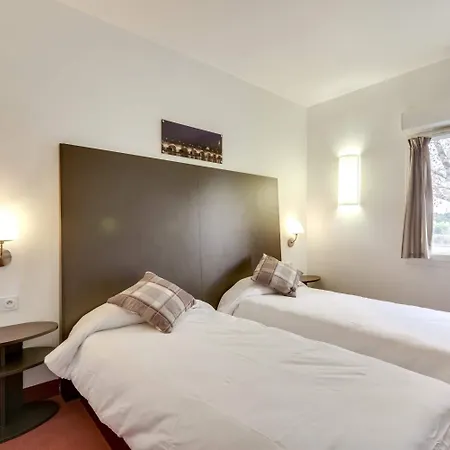 Hotel Restaurant Akena Bordeaux Sud - La Brede 호텔 3*