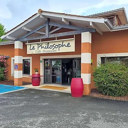 Restaurant Akena 3*