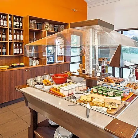 Restaurant Akena 3*