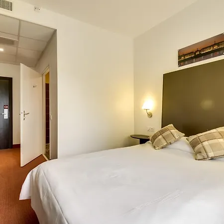 Hotel Restaurant Akena 3*