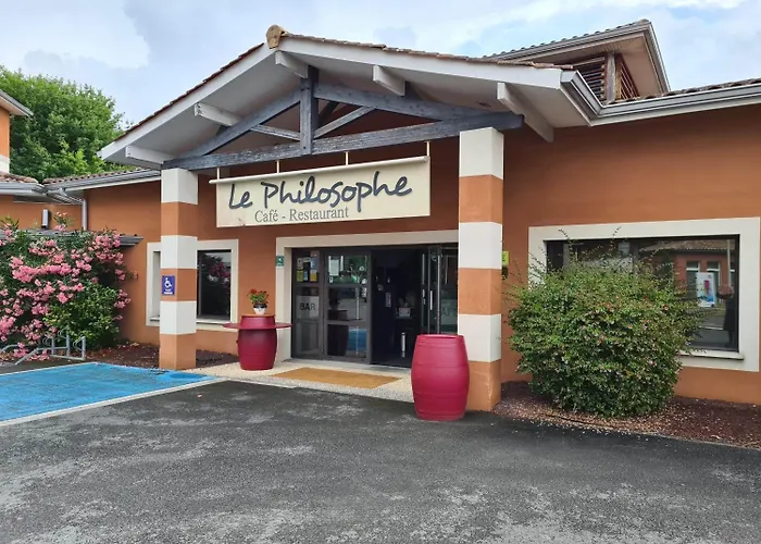 Hotel Restaurant Akena 3*